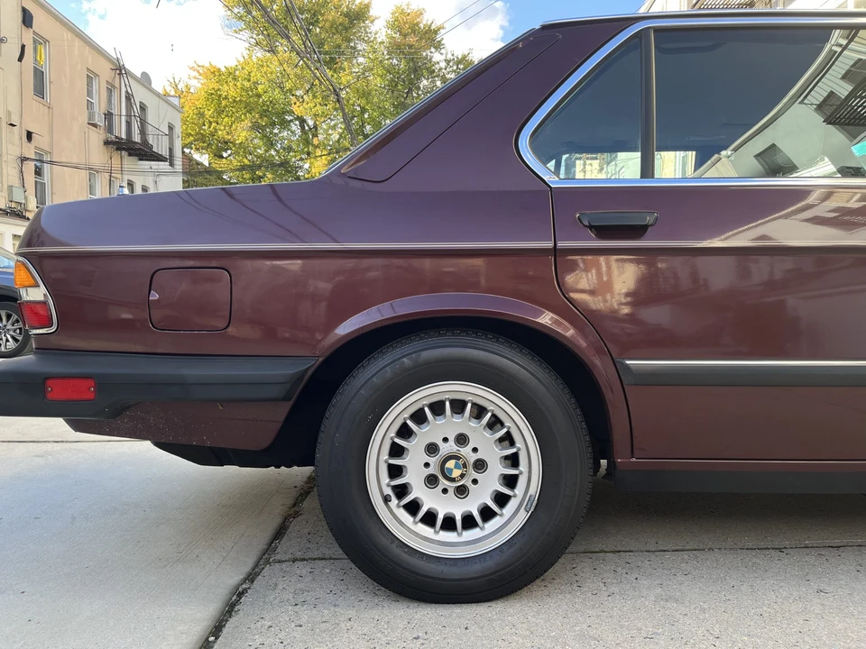 1985 BMW E28 5 Series - Image 28 of 31