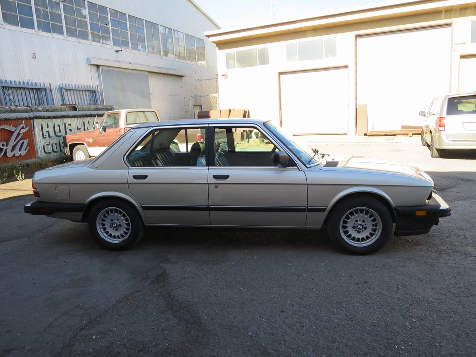 1985 BMW E28 5 Series - Image 4 of 31
