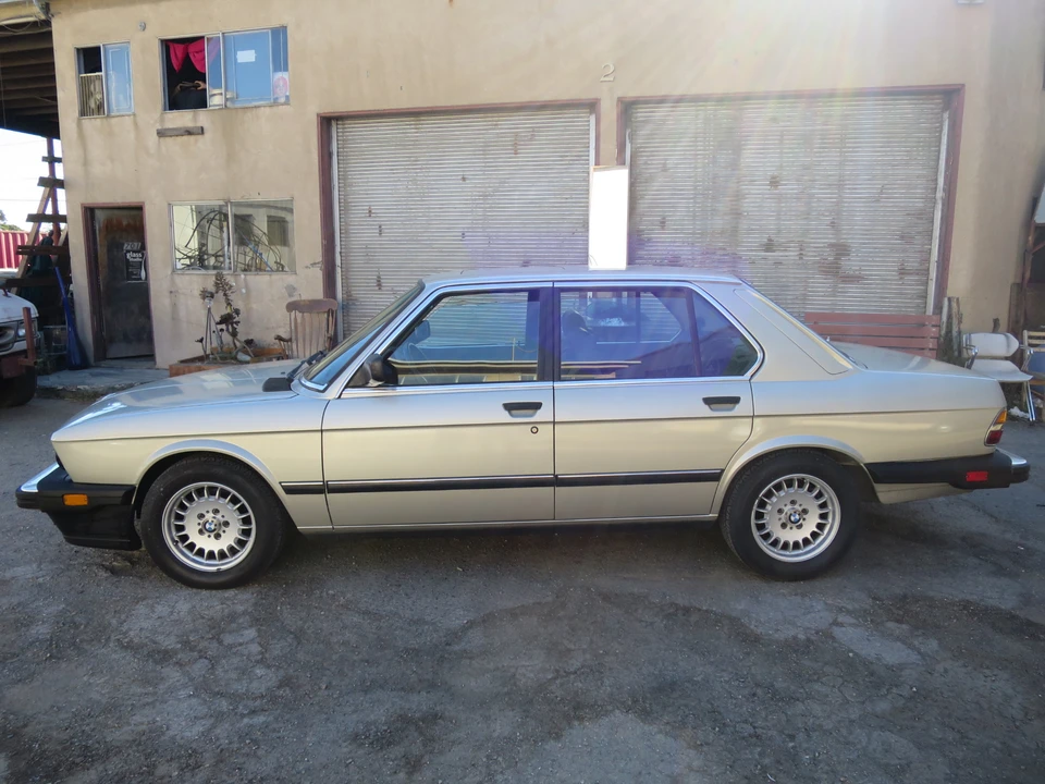 1985 BMW E28 5 Series - Image 9 of 31