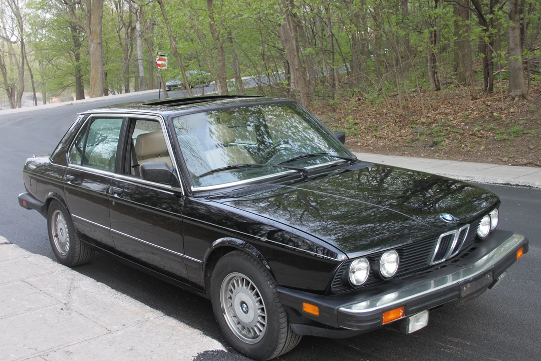 1985 BMW E28 5 Series - Image 30 of 31
