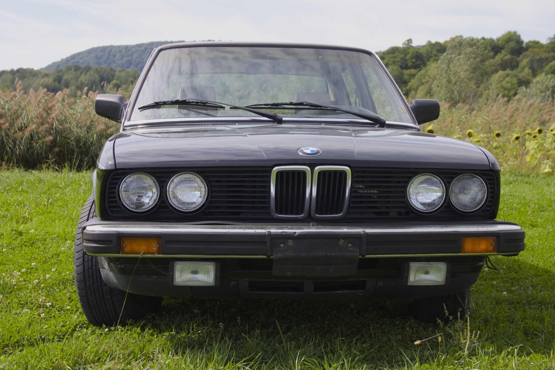 1985 BMW E28 5 Series - Image 2 of 31