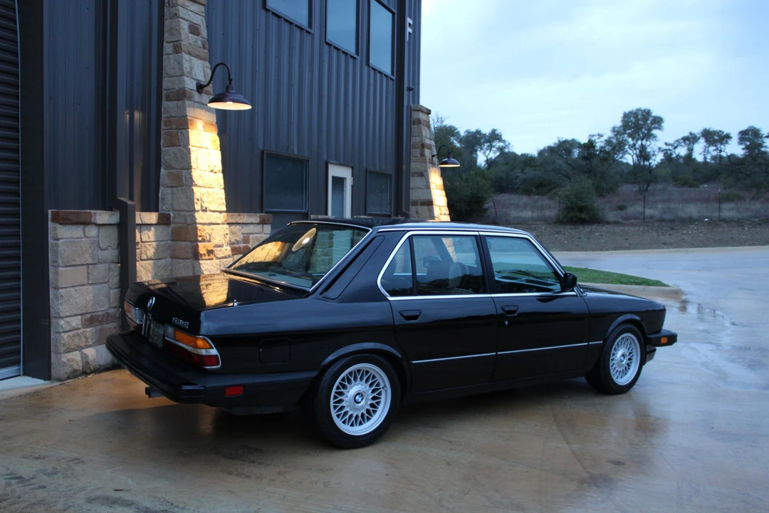 1985 BMW E28 5 Series - Image 30 of 31