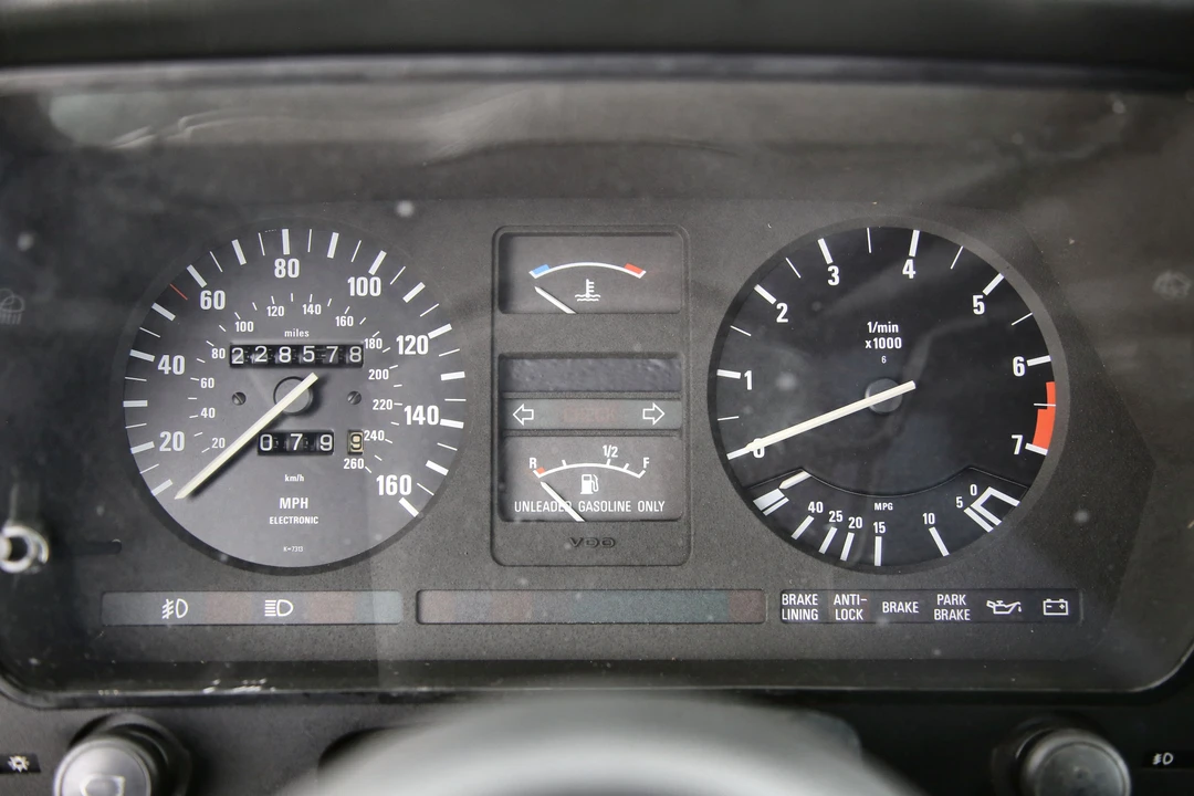 1985 BMW E24 6 Series - Image 8 of 18