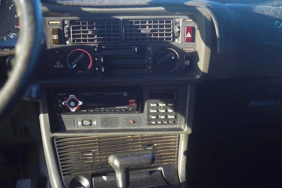 1985 BMW E24 6 Series - Image 6 of 16