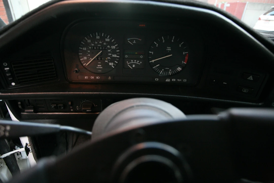 1985 BMW E28 5 Series - Image 30 of 31