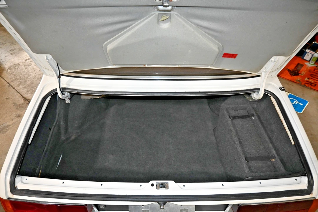 1985 BMW E24 M635CSi & M6 - Image 28 of 28