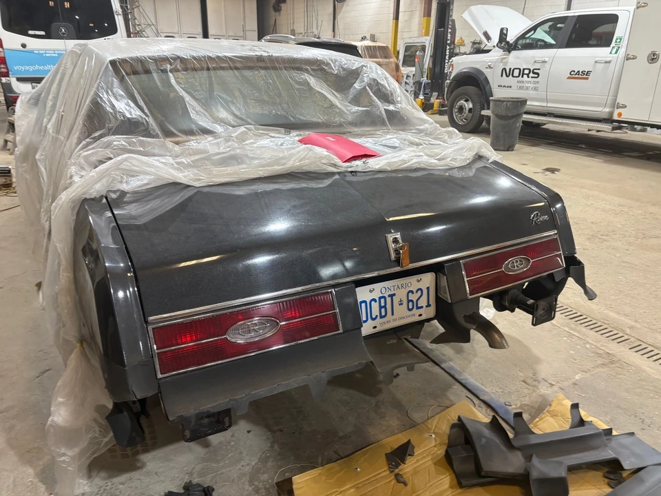 1985 Buick Riviera 4th-7th Gen - Image 3 of 21