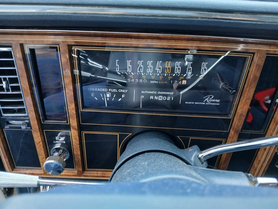 1985 Buick Riviera 4th-7th Gen - Image 9 of 12