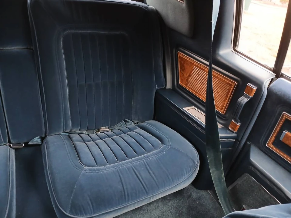 1985 Buick Riviera 4th-7th Gen - Image 10 of 12