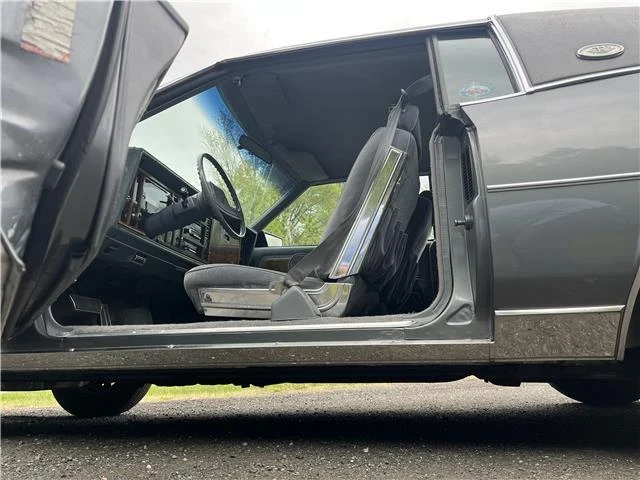 1985 Buick Riviera 4th-7th Gen - Image 18 of 21
