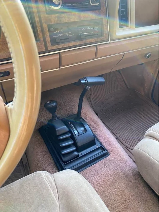 2000 Ford Bronco II - Image 10 of 15