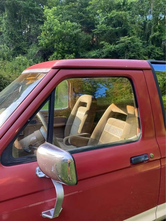 2000 Ford Bronco II - Image 5 of 15