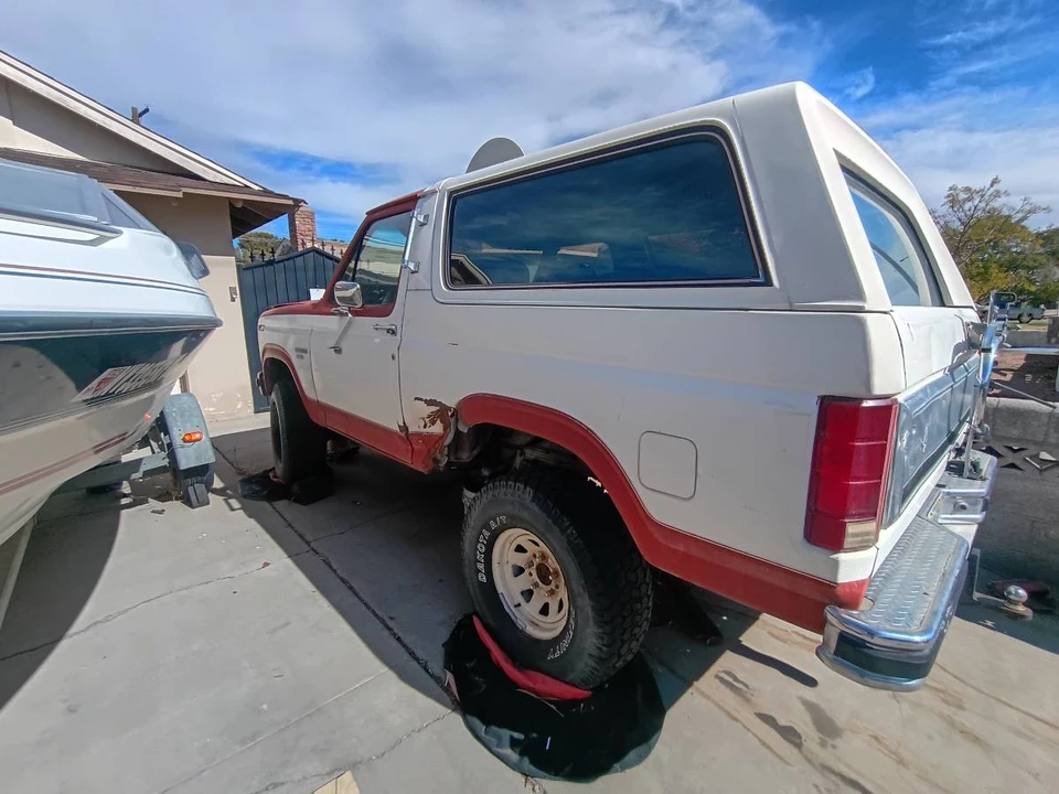 1985 Ford Bronco 3rd Gen - Image 2 of 2
