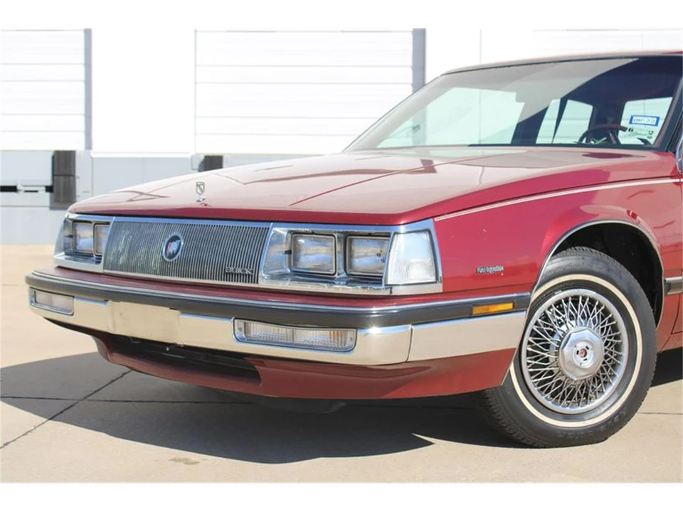 1985 Buick Electra - Image 26 of 31