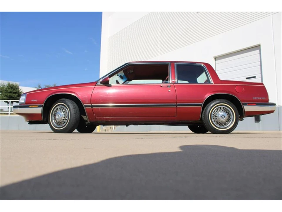 1985 Buick Electra - Image 7 of 31