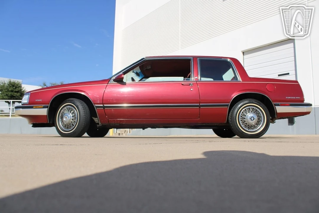 1985 Buick Electra - Image 10 of 12