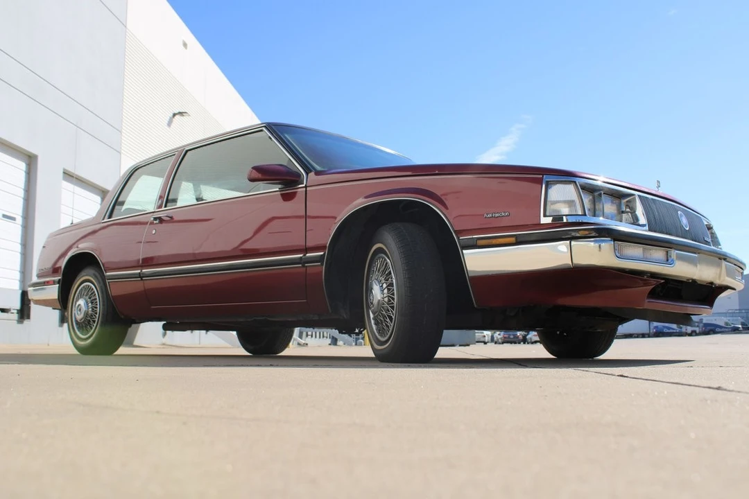 1985 Buick Electra - Image 24 of 31