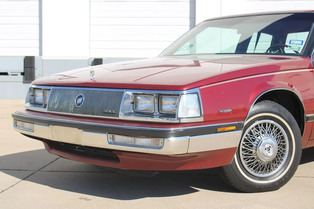 1985 Buick Electra - Image 28 of 31