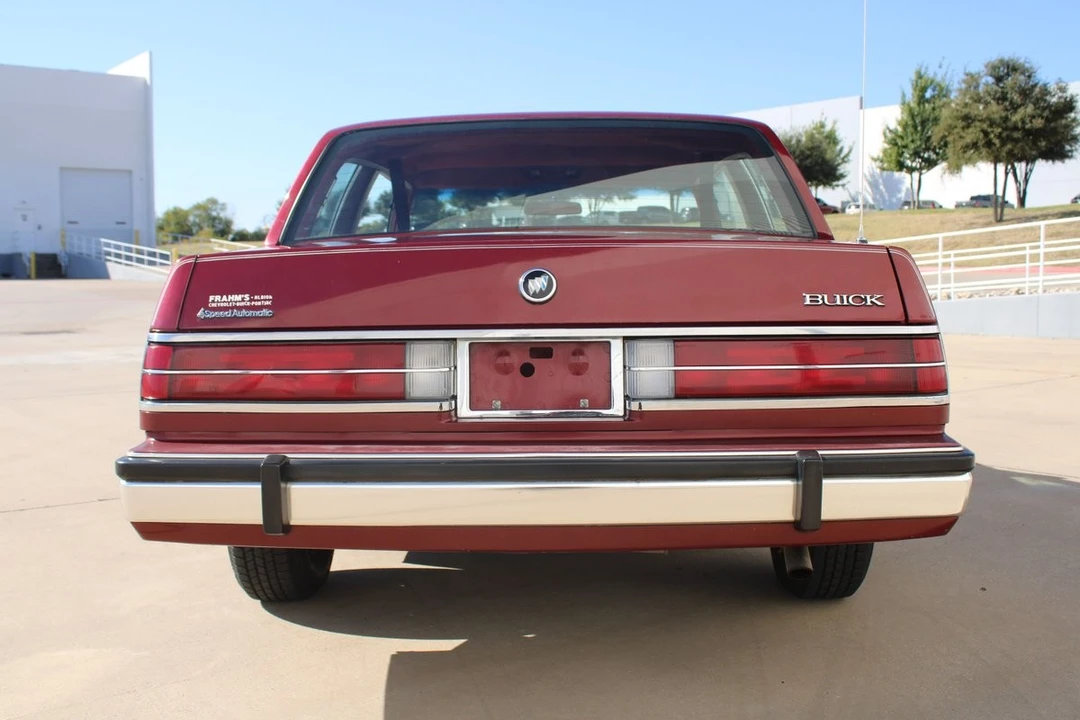 1985 Buick Electra - Image 14 of 21