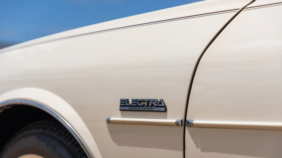 1985 Buick Electra - Image 11 of 14