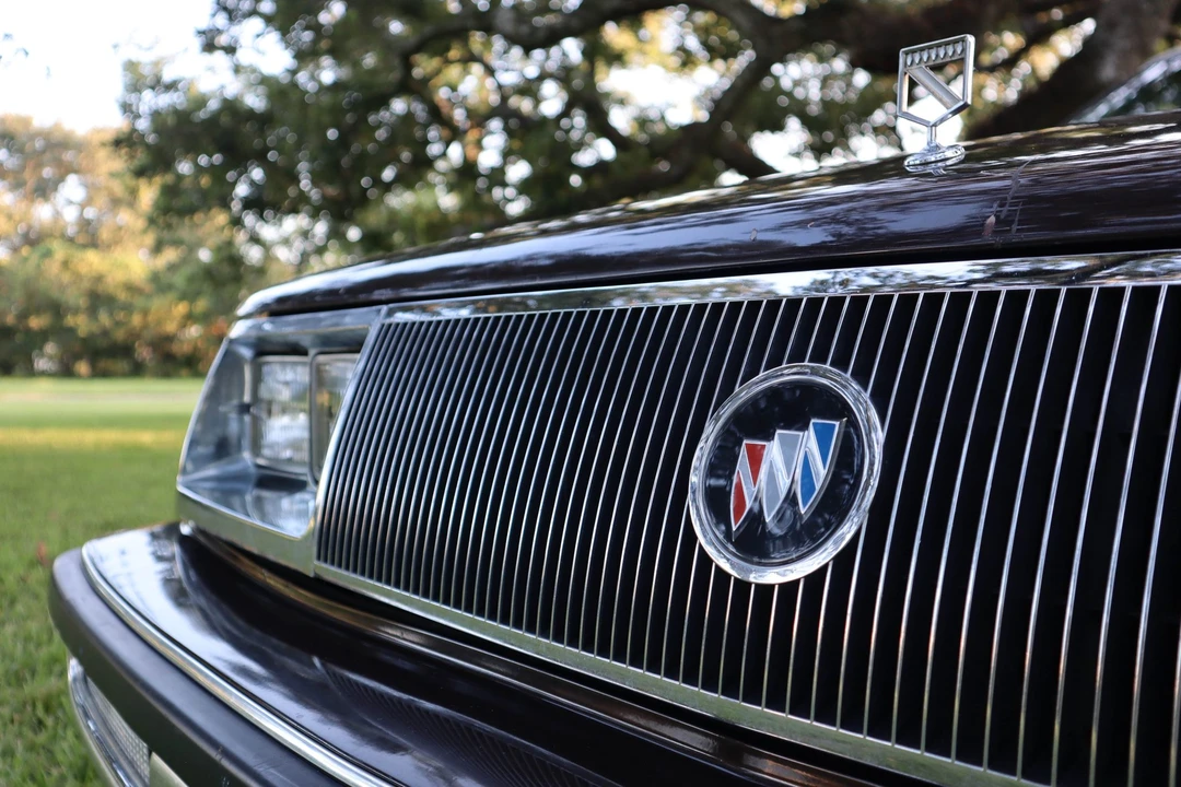 1985 Buick Electra - Image 16 of 31