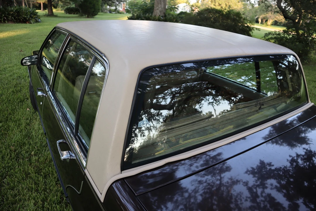 1985 Buick Electra - Image 25 of 31
