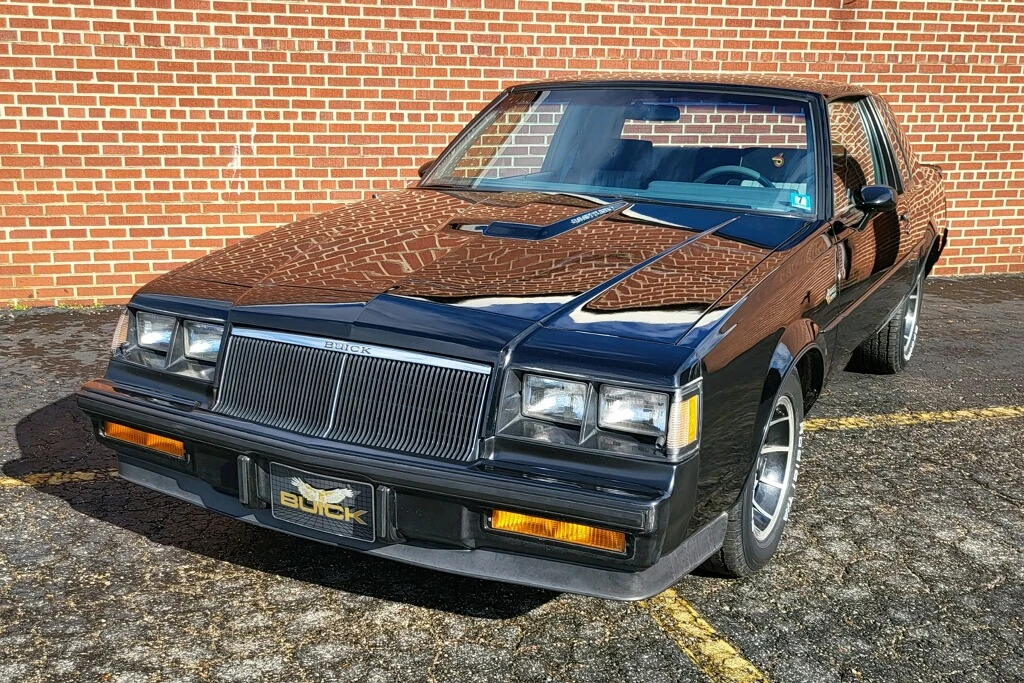 1985 Buick Grand National - Image 2 of 31