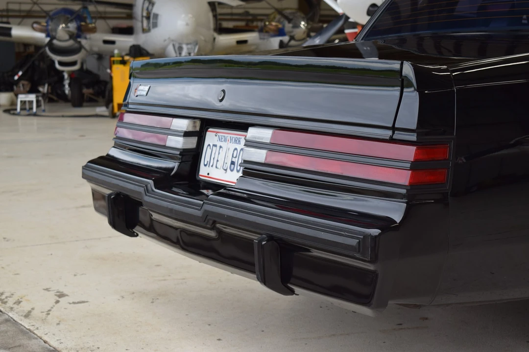 1985 Buick Grand National - Image 30 of 31