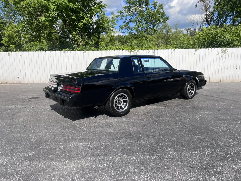 1985 Buick Grand National - Image 21 of 31