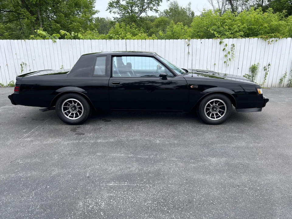 1985 Buick Grand National - Image 23 of 31