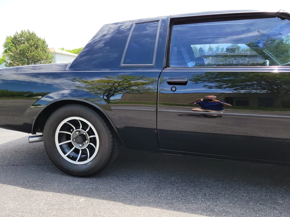 1985 Buick Grand National - Image 25 of 31