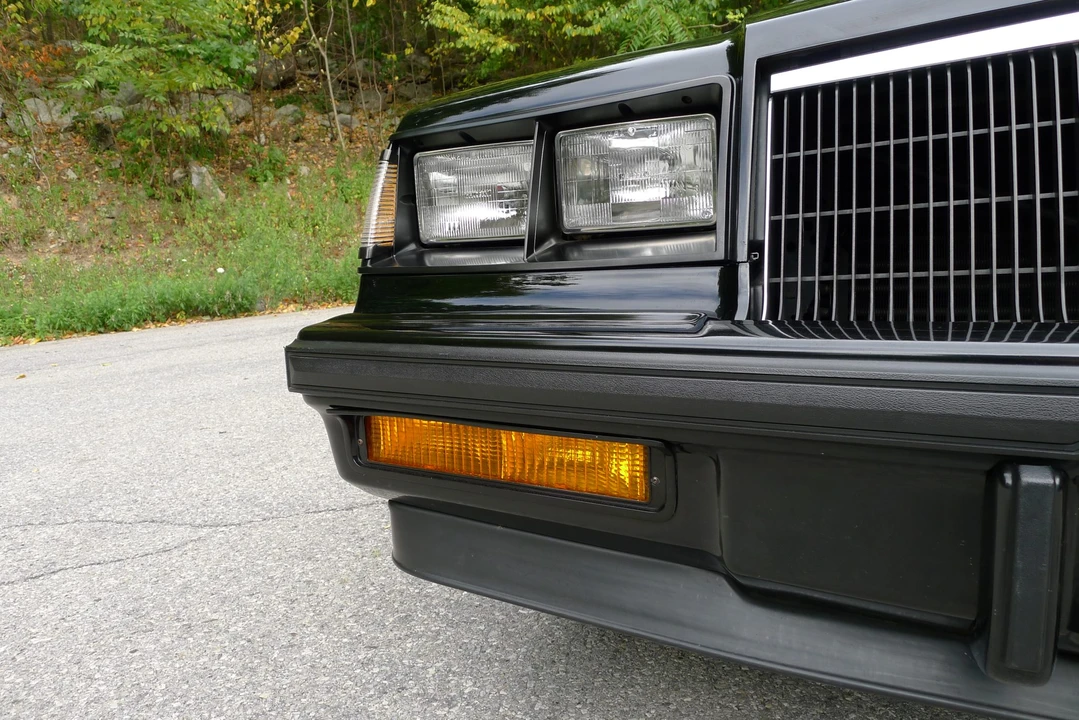 1985 Buick Grand National - Image 28 of 31