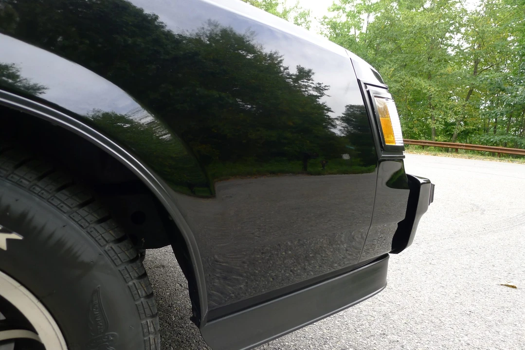 1985 Buick Grand National - Image 25 of 31