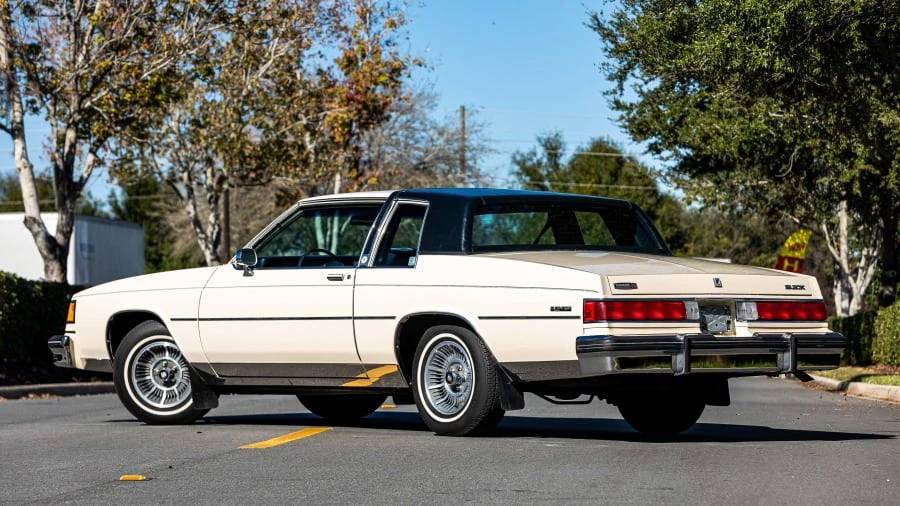1985 Buick LeSabre - Image 2 of 18