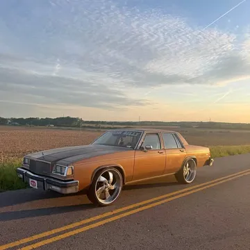 1985 Buick LeSabre Custom Sedan 4D