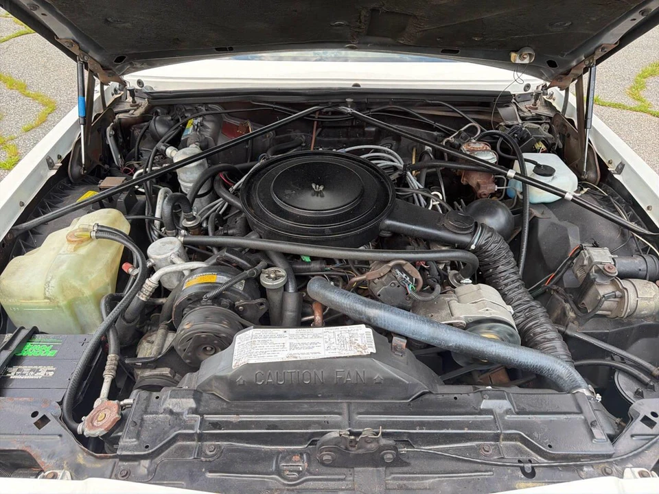 1985 Buick Riviera 4th-7th Gen - Image 26 of 31