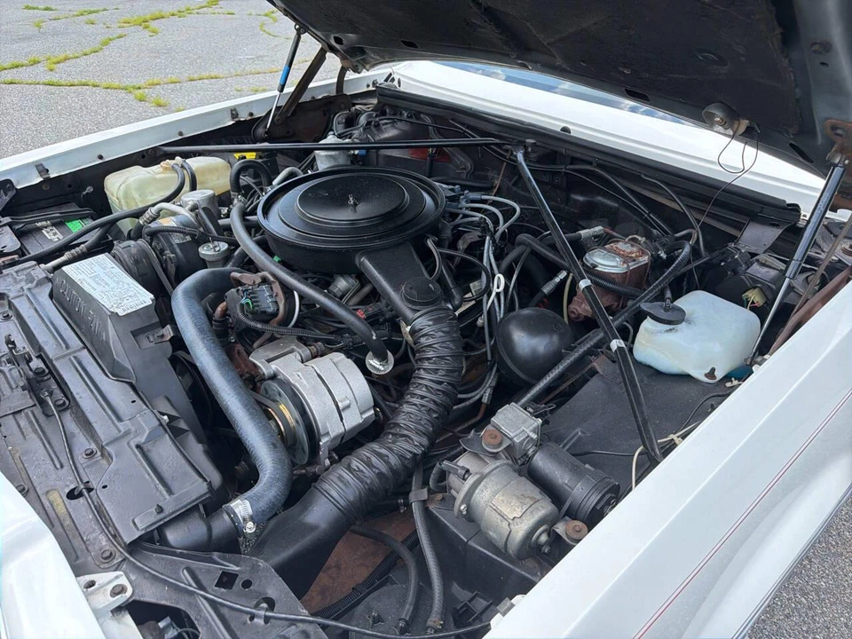 1985 Buick Riviera 4th-7th Gen - Image 28 of 31