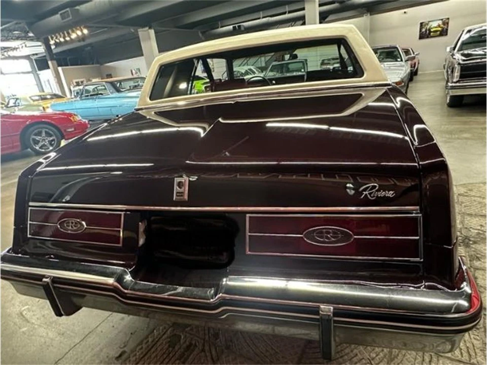 1985 Buick Riviera 4th-7th Gen - Image 2 of 27