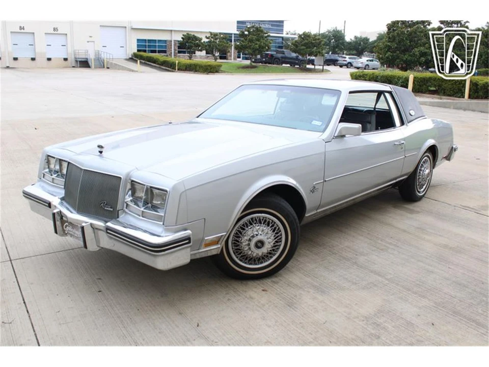 1985 Buick Riviera 4th-7th Gen - Image 26 of 31