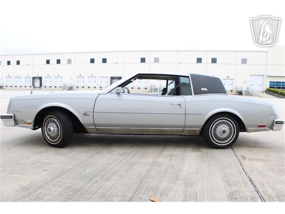 1985 Buick Riviera 4th-7th Gen - Image 6 of 31