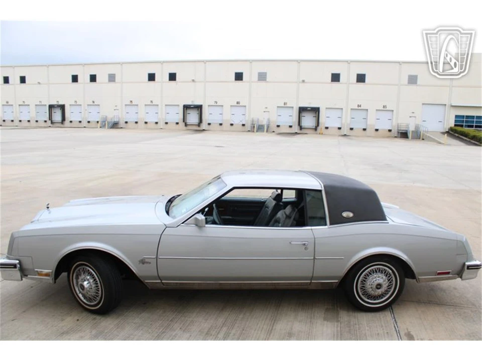 1985 Buick Riviera 4th-7th Gen - Image 3 of 31