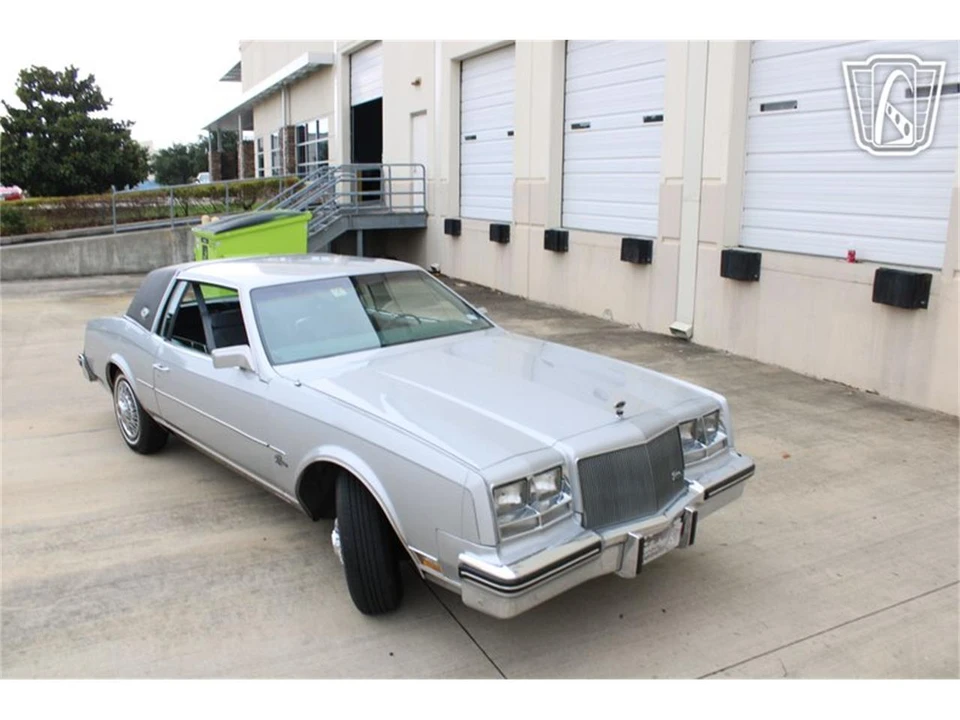 1985 Buick Riviera 4th-7th Gen - Image 19 of 31