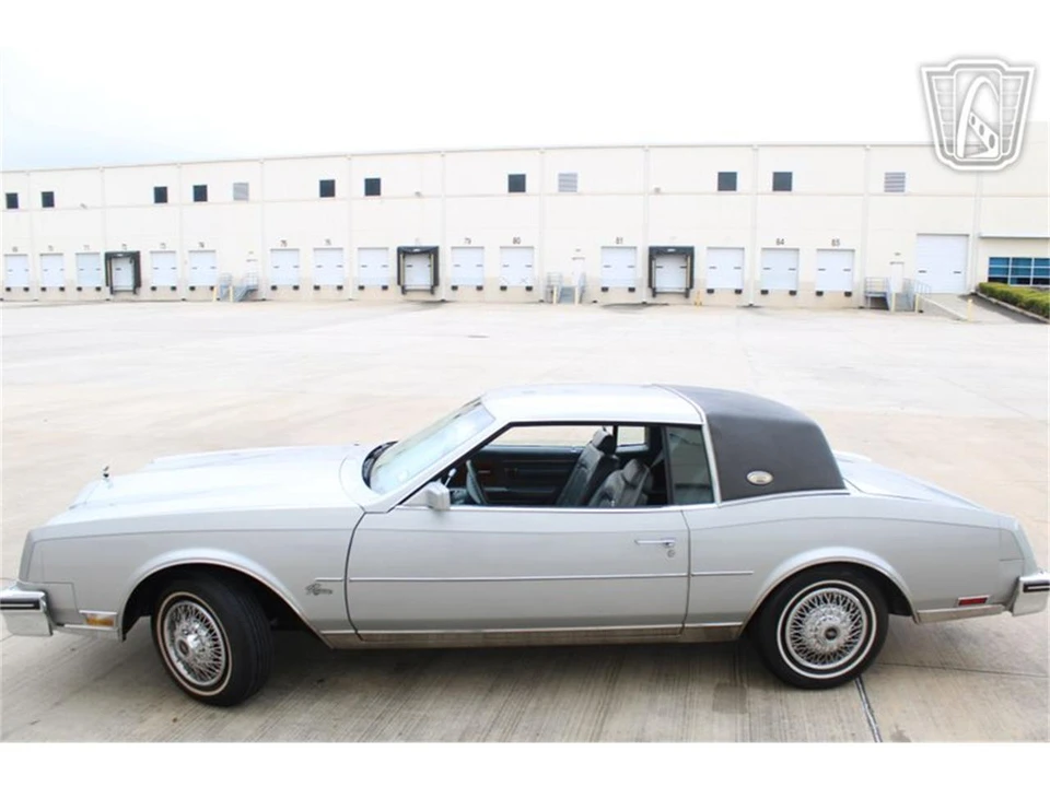 1985 Buick Riviera 4th-7th Gen - Image 4 of 31