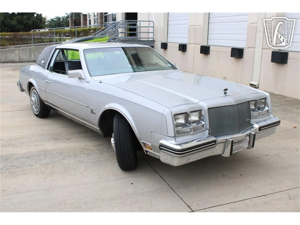 1985 Buick Riviera 4th-7th Gen - Image 20 of 31