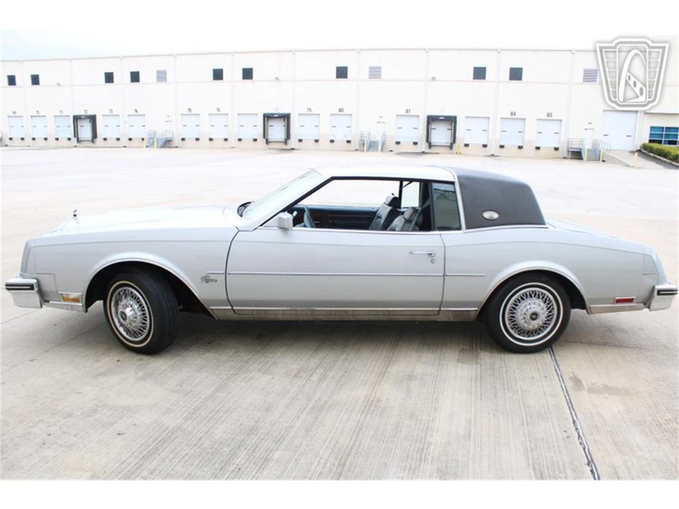 1985 Buick Riviera 4th-7th Gen - Image 5 of 31