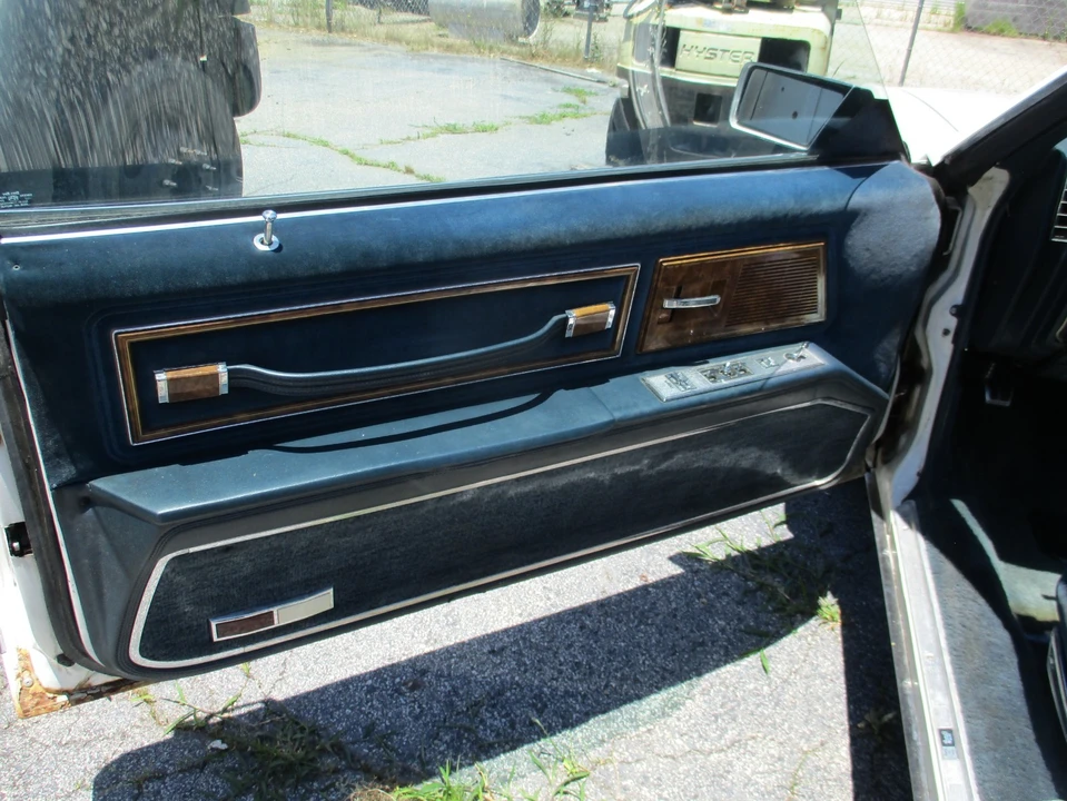 1985 Buick Riviera 4th-7th Gen - Image 15 of 15