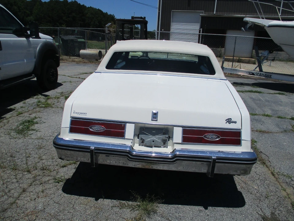 1985 Buick Riviera 4th-7th Gen - Image 5 of 15