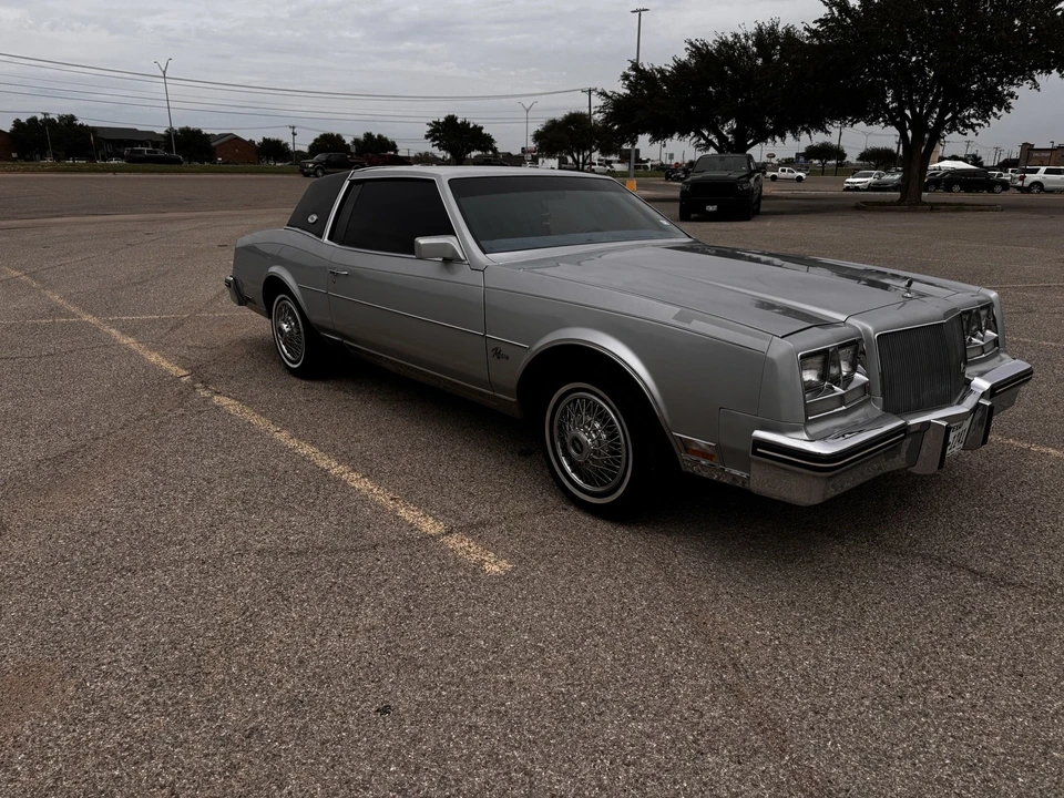1985 Buick Riviera 4th-7th Gen - Image 5 of 8