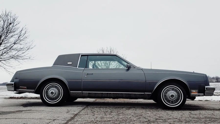 1985 Buick Riviera 4th-7th Gen - Image 2 of 12