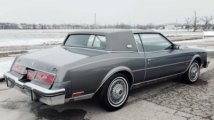 1985 Buick Riviera 4th-7th Gen - Image 3 of 12